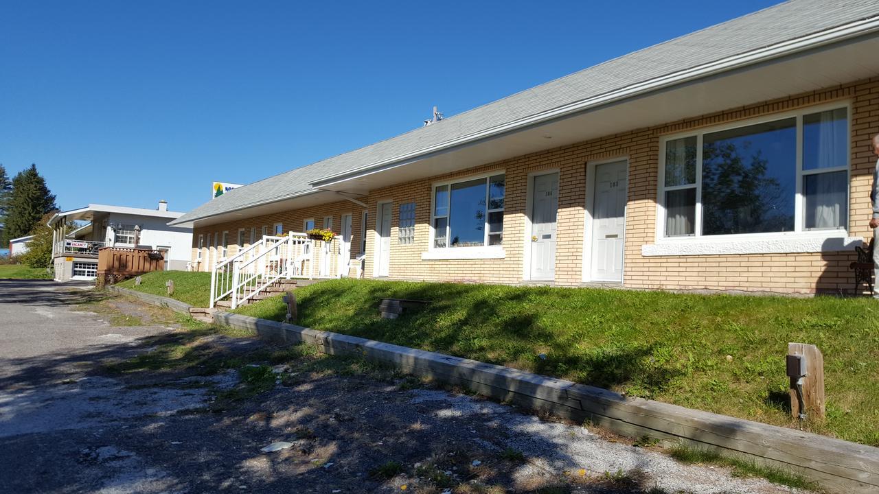 Northland Motel Nipigon Esterno foto